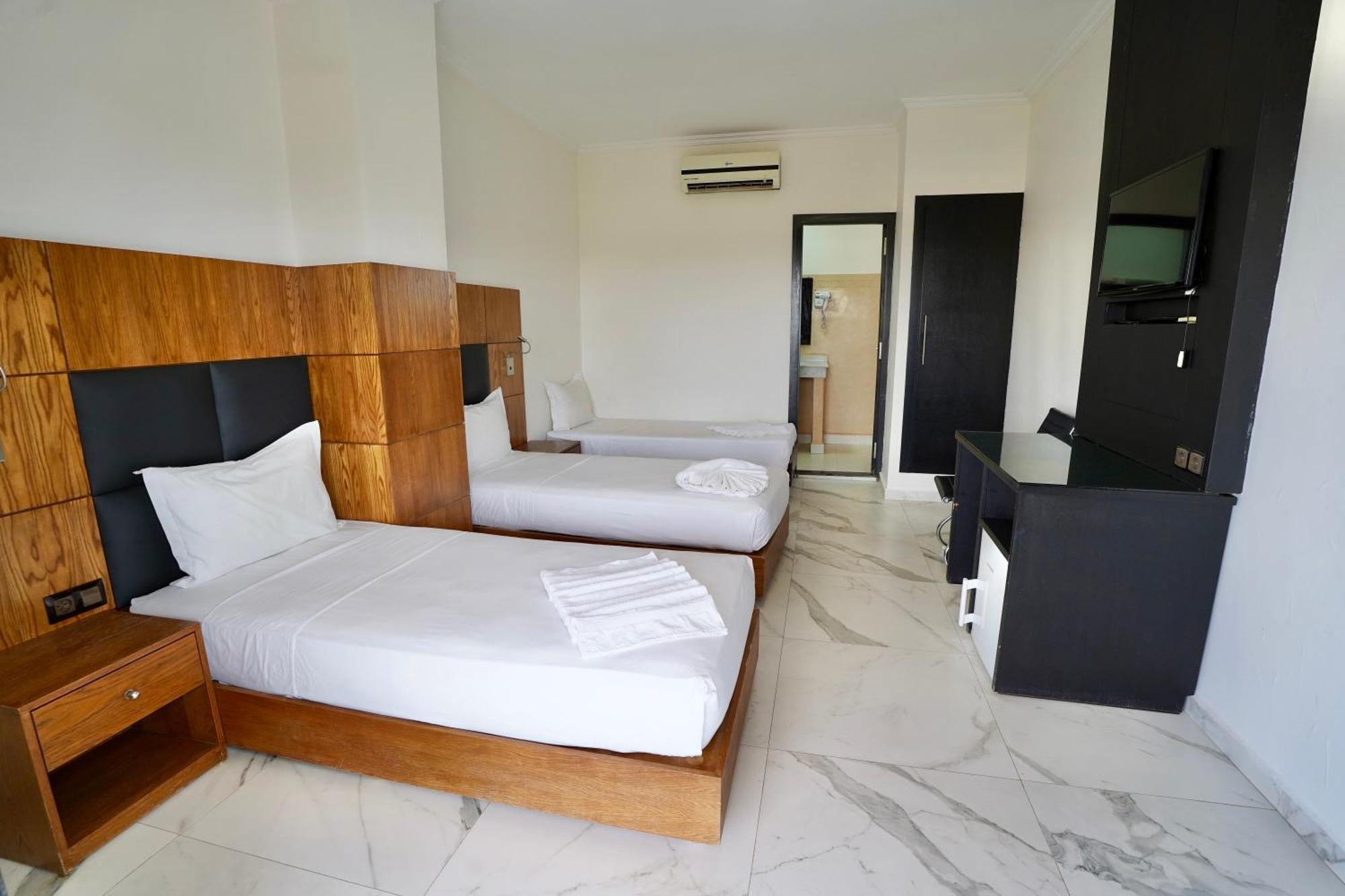 Ourika Camp Suites Hotel & Resort El Harkat Ngoại thất bức ảnh